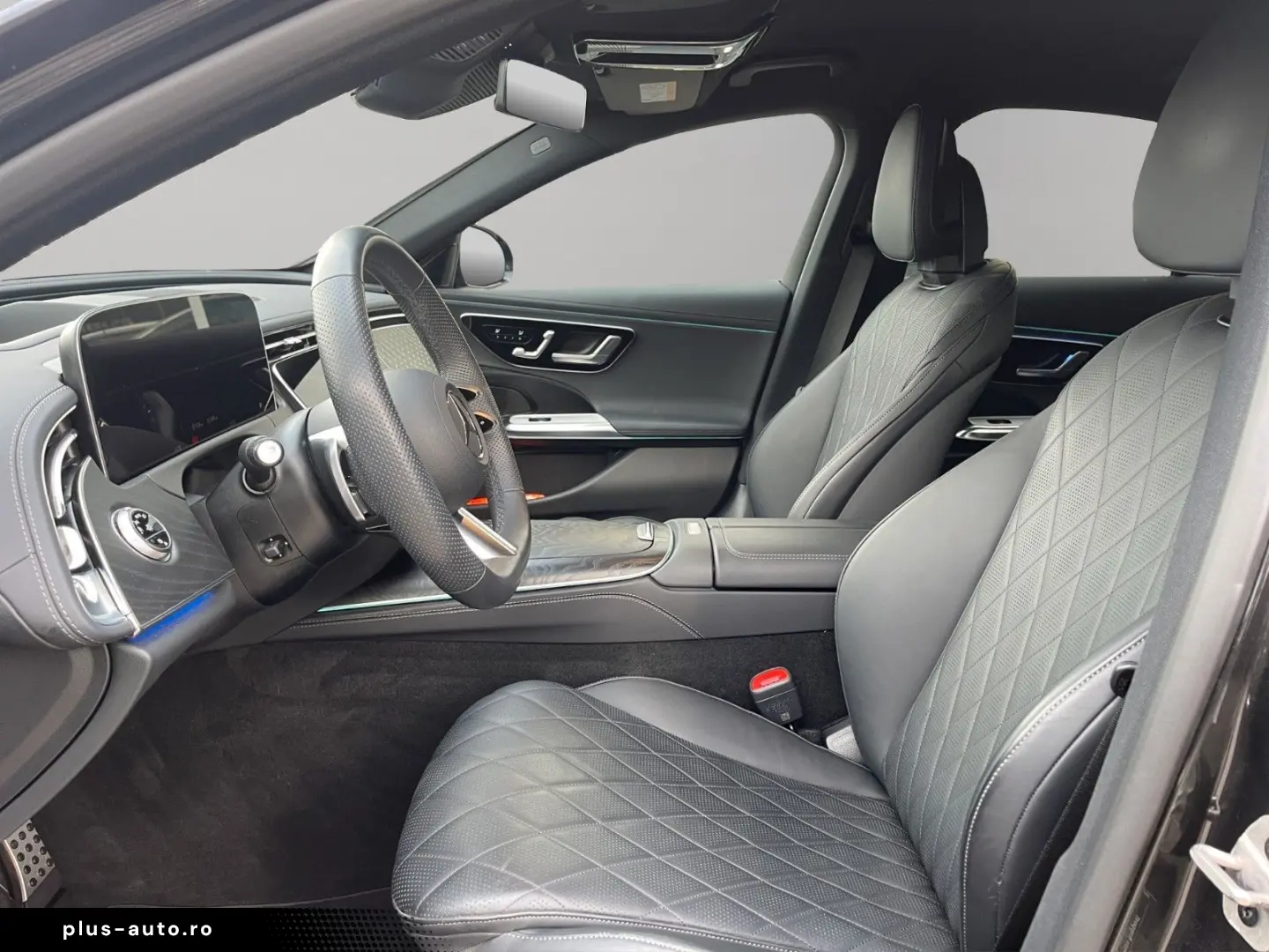 MERCEDES-BENZ E 300 e 4Matic AMG Line