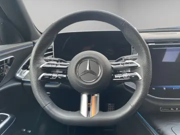 MERCEDES-BENZ E 300 e 4Matic AMG Line