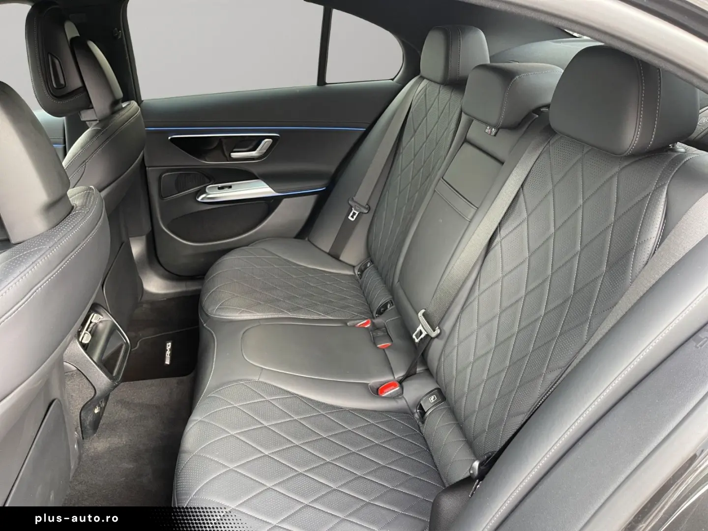 MERCEDES-BENZ E 300 e 4Matic AMG Line