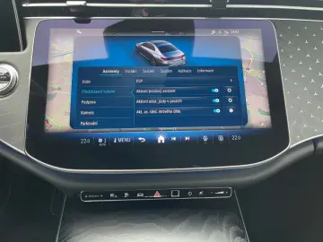 MERCEDES-BENZ E 300 e 4Matic AMG Line