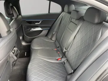 MERCEDES-BENZ E 300 e 4Matic AMG Line