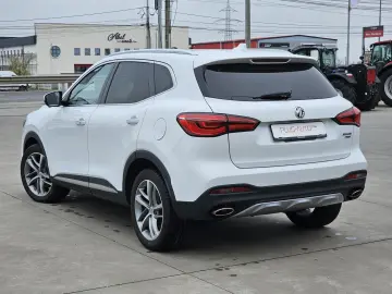 MG EHS PHEV Luxury 360 Pano Leder Navi ACC  8fach