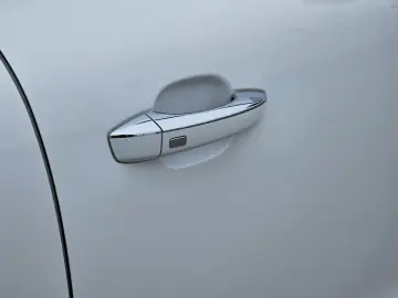 MG EHS PHEV Luxury 360 Pano Leder Navi ACC  8fach