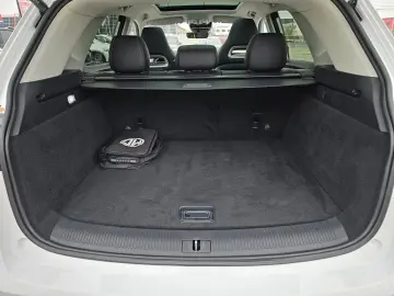 MG EHS PHEV Luxury 360 Pano Leder Navi ACC  8fach