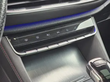 MG EHS PHEV Luxury 360 Pano Leder Navi ACC  8fach