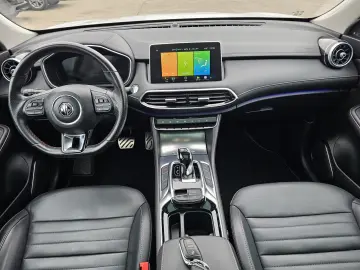 MG EHS PHEV Luxury 360 Pano Leder Navi ACC  8fach