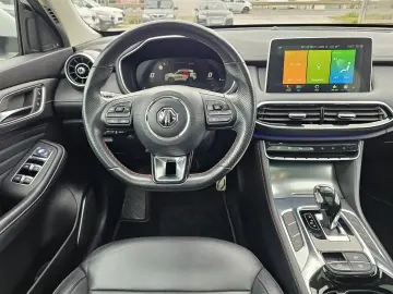 MG EHS PHEV Luxury 360 Pano Leder Navi ACC  8fach
