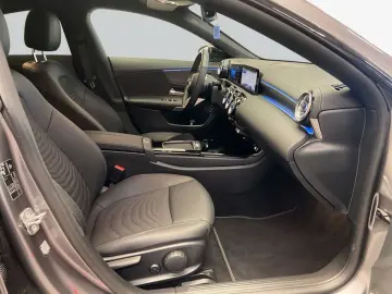 MERCEDES-BENZ CLA 200 d Coupe Progressive Adva  AHK &hellip;