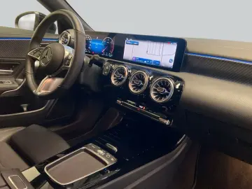 MERCEDES-BENZ CLA 200 d Coupe Progressive Adva  AHK &hellip;