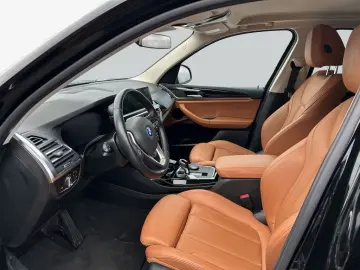 BMW X3 xDrive30e Aut.  SHZ  LED