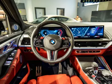 BMW XM G09 4.4 V8 (653 CP) Plug-in Hybrid xDrive Steptronic