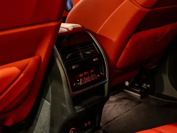 BMW XM G09 4.4 V8 (653 CP) Plug-in Hybrid xDrive Steptronic