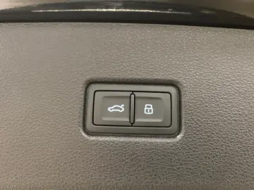 AUDI Q5 Sportback 50 TFSIe q. S line  Matrix