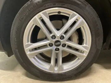 AUDI Q5 Sportback 50 TFSIe q. S line  Matrix