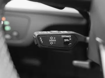 AUDI Q5 50 TFSI e advanced s-line Navi Matrix ACC B&O