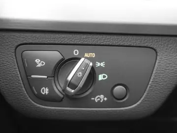 AUDI Q5 50 TFSI e advanced s-line Navi Matrix ACC B&O