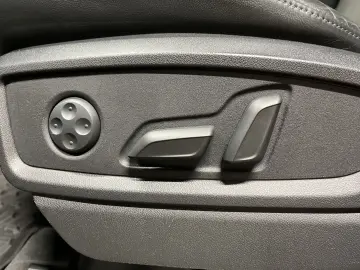 AUDI Q5 50 TFSI e quattro S tronic S line ACC AUT