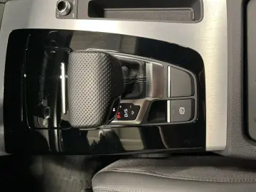 AUDI Q5 50 TFSI e quattro S tronic S line ACC AUT