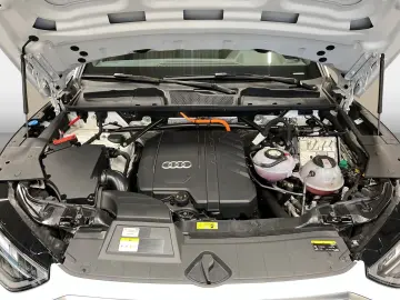 AUDI Q5 50 TFSI e quattro S tronic S line ACC AUT