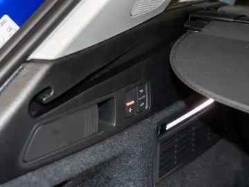 AUDI Q5 55 TFSI e S line quattro Head-up Display B&O