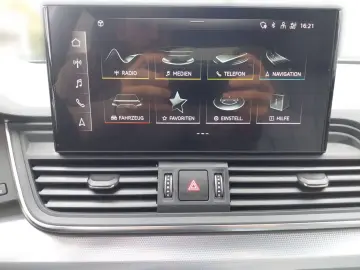 AUDI Q5 Sportback S Line quattro  AHK MATRIX LEDER 36