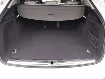 AUDI Q5 Sportback S Line quattro  AHK MATRIX LEDER 36