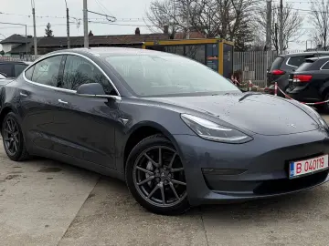 TESLA MODEL 3 DUAL MOTOR LONG RANGE 4X4
