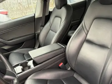 TESLA MODEL 3 DUAL MOTOR LONG RANGE 4X4