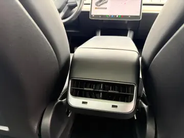 TESLA MODEL 3 DUAL MOTOR LONG RANGE 4X4