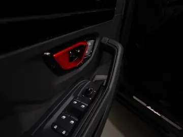 LAMBORGHINI URUS SE 4.0 MY25