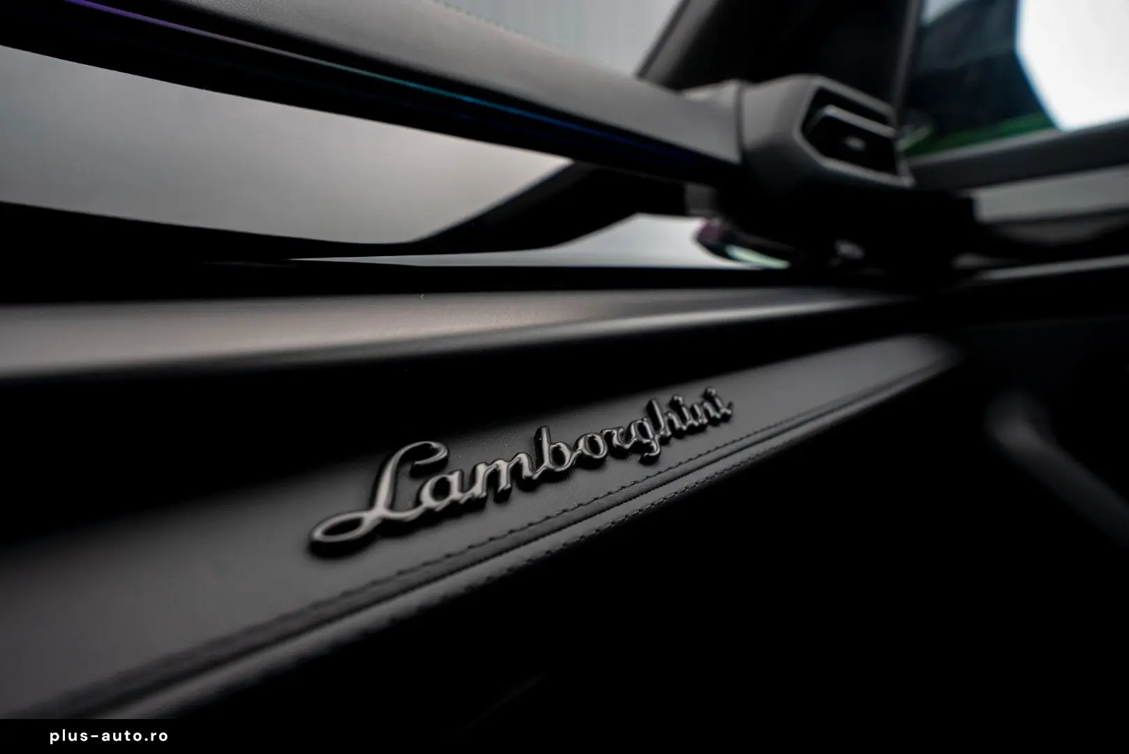 LAMBORGHINI URUS SE 4.0 MY25