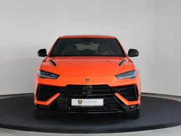 LAMBORGHINI Urus Sport