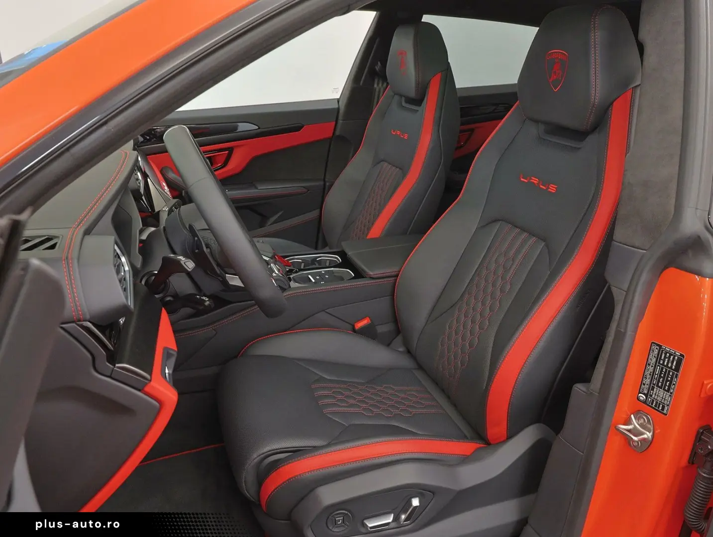 LAMBORGHINI Urus Sport