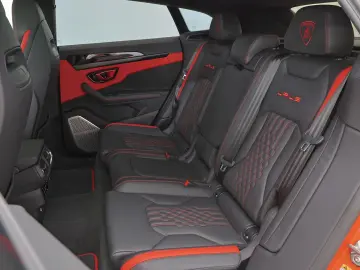 LAMBORGHINI Urus Sport