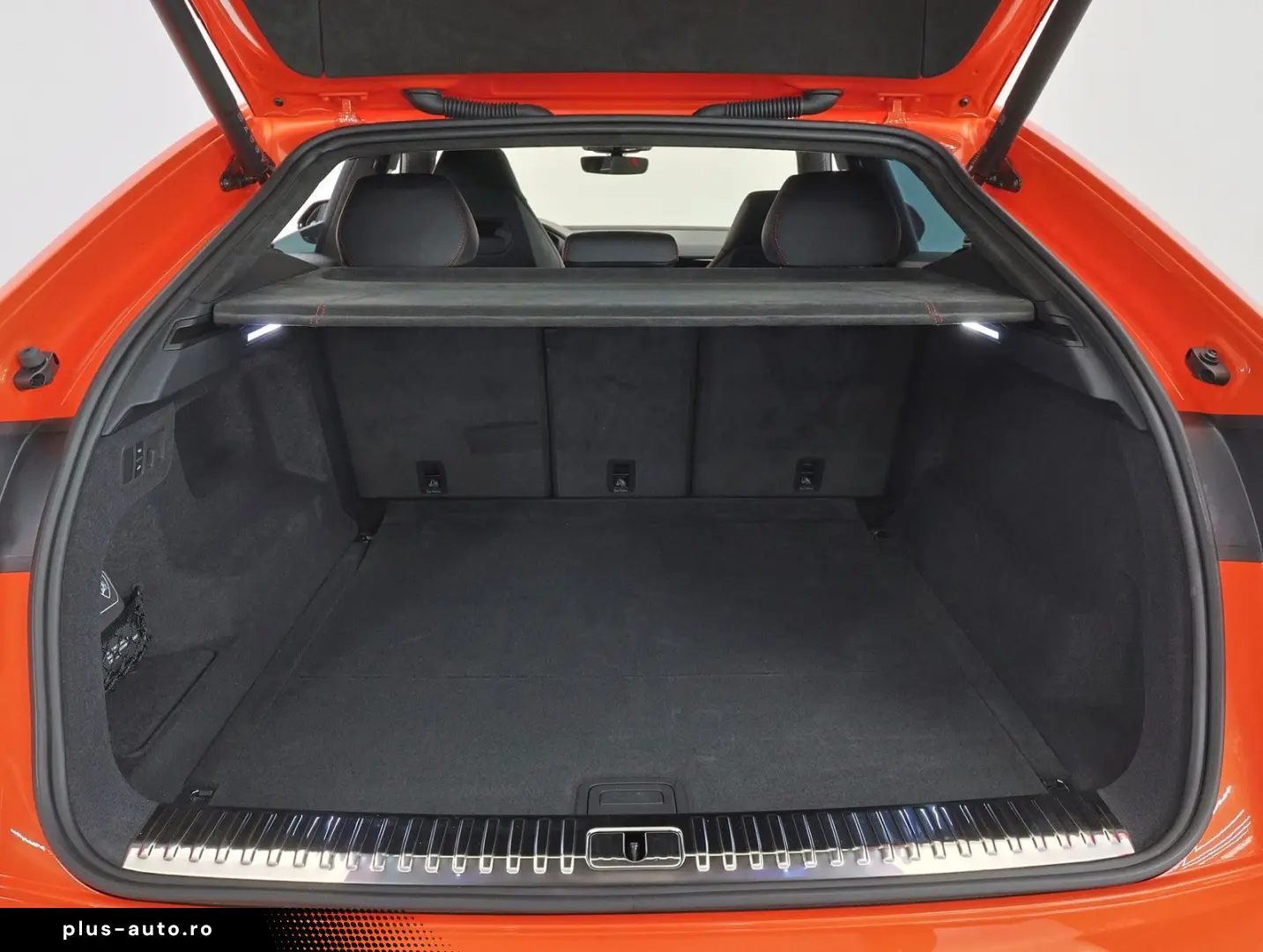 LAMBORGHINI Urus Sport