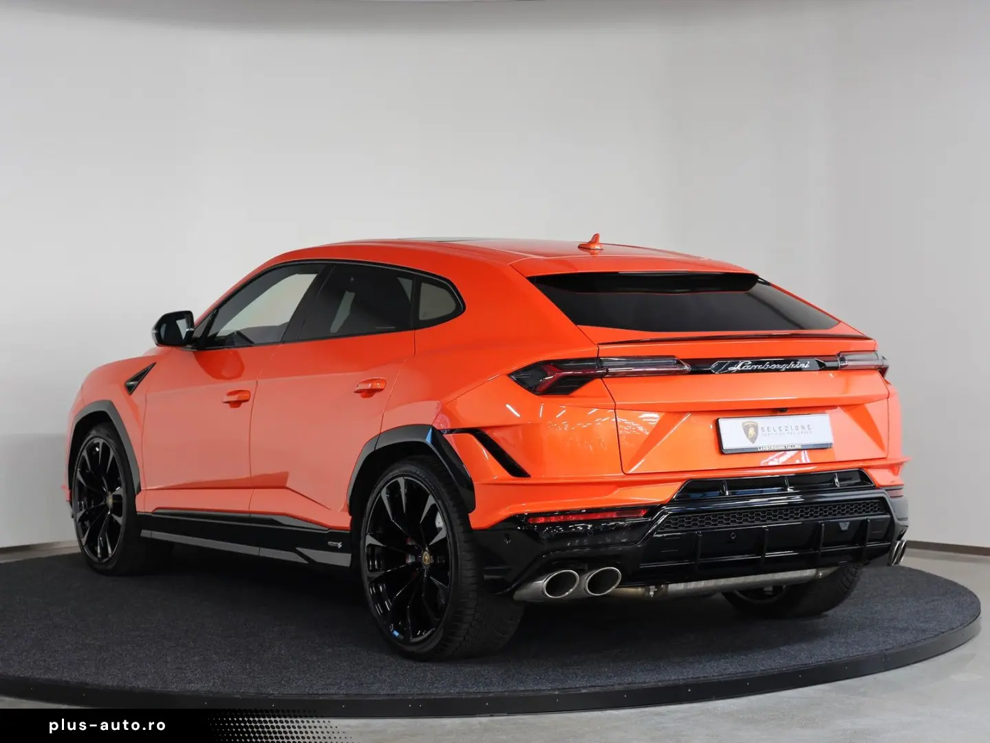 LAMBORGHINI Urus Sport