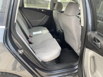 VW Passat proprietar climatronic scaune parbriz incalzite