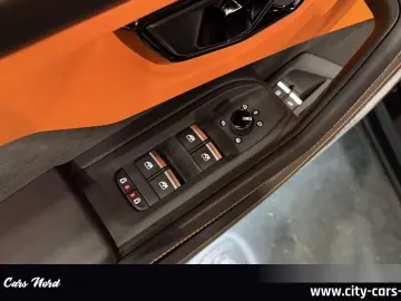 LAMBORGHINI URUS SE AKRAPOVIC B&O MASSAGE PANORAMA