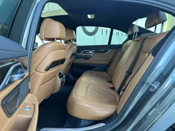 BMW Seria 7 730d