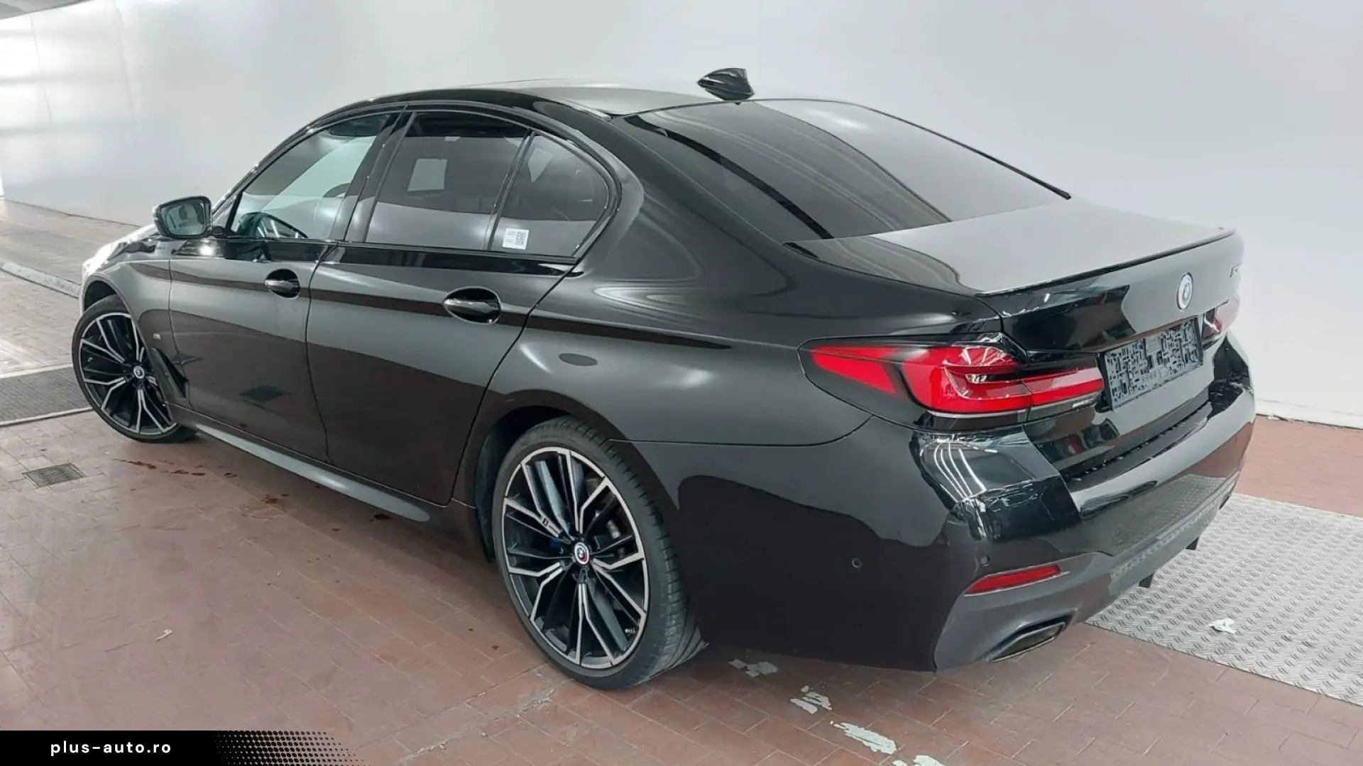 BMW 530 i M Sport   Soft-Close   LASER   H&K   1HAND