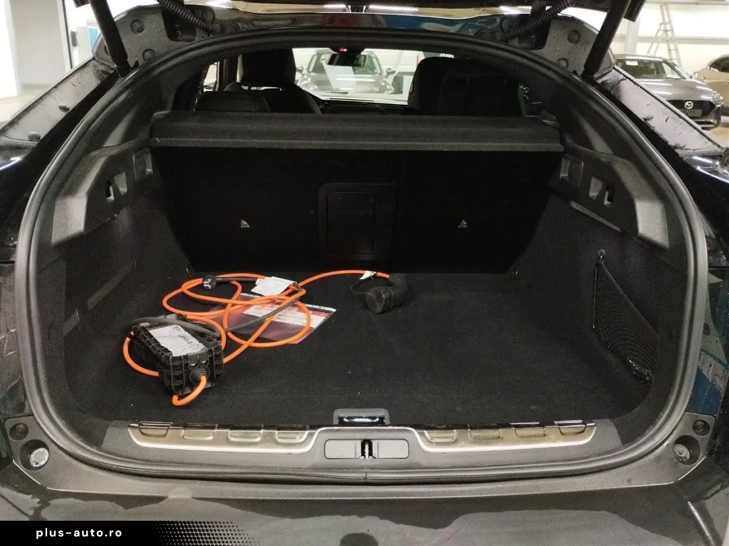 PEUGEOT 408 GT Plug-In Hybrid AT8 180PS LEDER 360 KAMERA