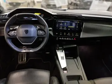 PEUGEOT 408 GT Plug-In Hybrid AT8 180PS LEDER 360 KAMERA