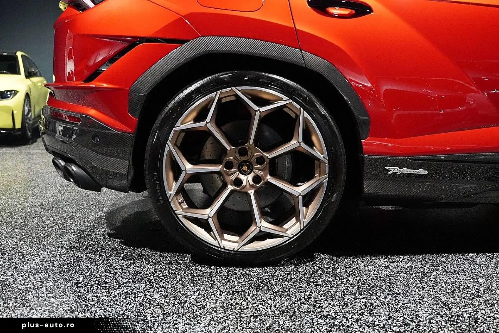 LAMBORGHINI Urus  PERFORMANTE ROSSO EFESTO