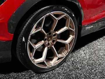 LAMBORGHINI Urus  PERFORMANTE ROSSO EFESTO