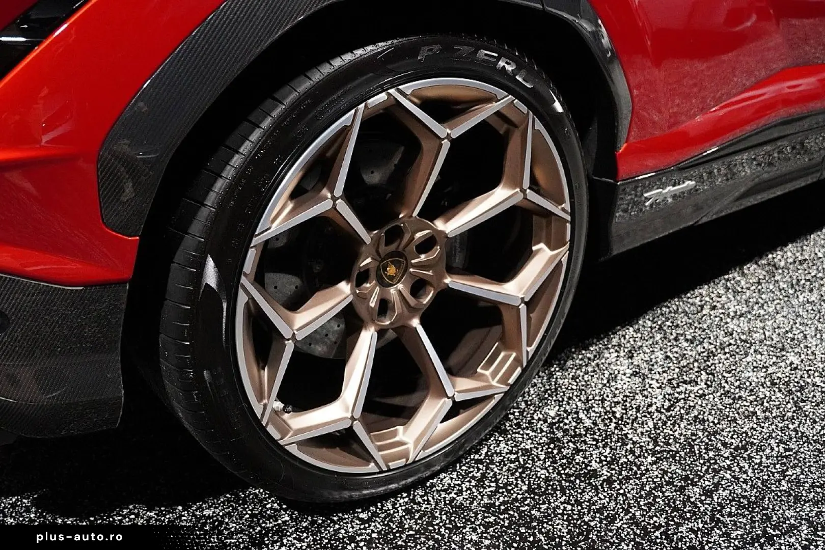 LAMBORGHINI Urus  PERFORMANTE ROSSO EFESTO