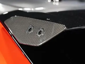 LAMBORGHINI Urus  PERFORMANTE ROSSO EFESTO