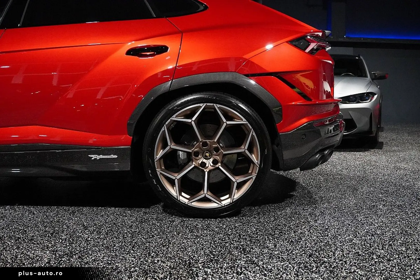 LAMBORGHINI Urus  PERFORMANTE ROSSO EFESTO