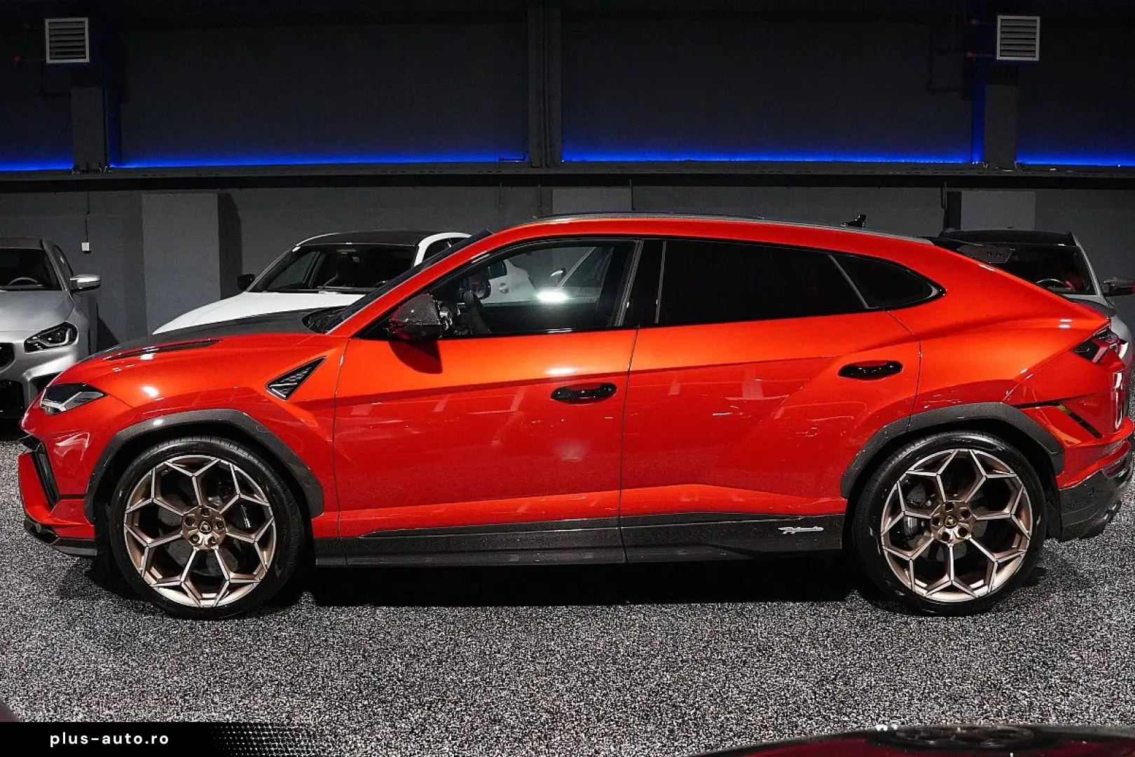 LAMBORGHINI Urus  PERFORMANTE ROSSO EFESTO