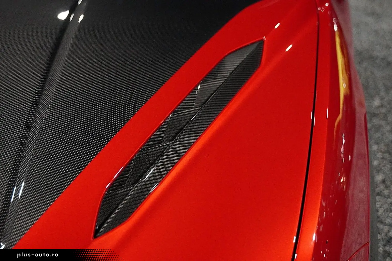 LAMBORGHINI Urus  PERFORMANTE ROSSO EFESTO