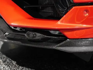 LAMBORGHINI Urus  PERFORMANTE ROSSO EFESTO